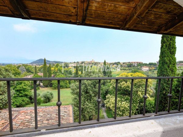 appartamento in vendita a Manerba del Garda in zona Balbiana