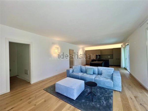 casa indipendente in vendita a Manerba del Garda