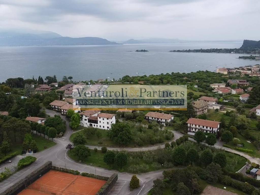 terreno agricolo in vendita a Manerba del Garda in zona Pieve Vecchia