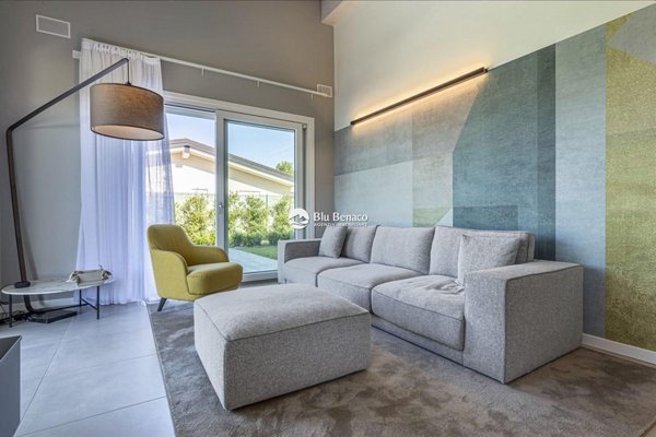 casa indipendente in vendita a Manerba del Garda