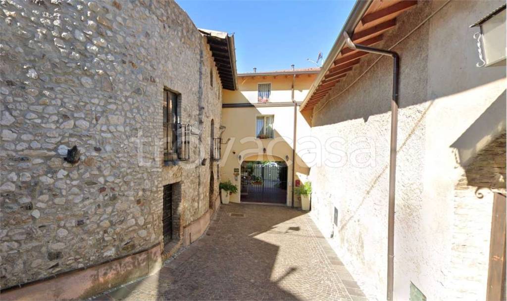 appartamento in vendita a Manerba del Garda in zona Balbiana