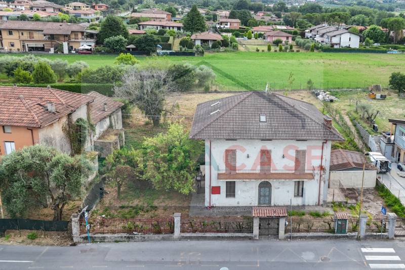 casa indipendente in vendita a Manerba del Garda