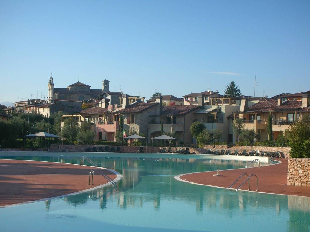 appartamento in vendita a Manerba del Garda in zona Solarolo