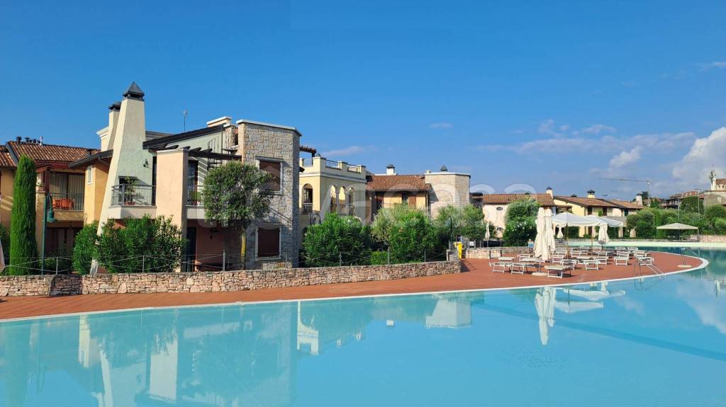 appartamento in vendita a Manerba del Garda in zona Solarolo