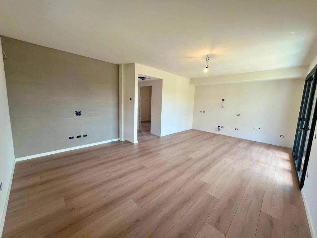 casa indipendente in vendita a Manerba del Garda in zona Pieve Vecchia