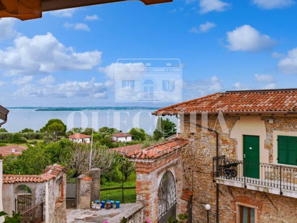 appartamento in vendita a Manerba del Garda in zona Gardoncino