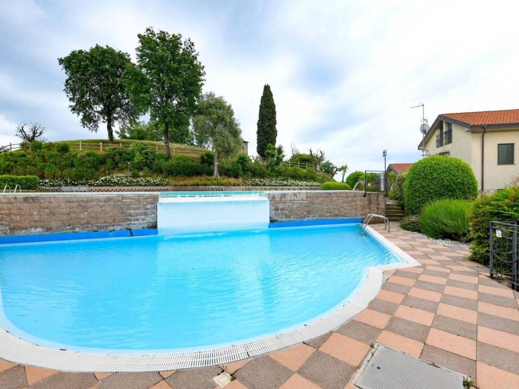 appartamento in vendita a Manerba del Garda in zona Pieve Vecchia