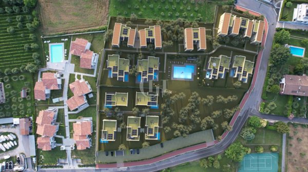 casa indipendente in vendita a Manerba del Garda