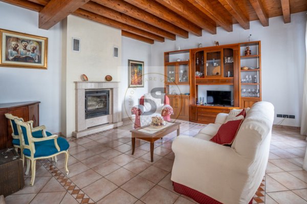 casa indipendente in vendita a Manerba del Garda