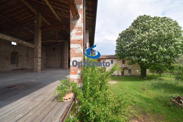 casa indipendente in vendita a Manerba del Garda in zona Solarolo