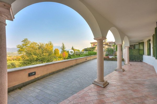 appartamento in vendita a Manerba del Garda in zona Montinelle