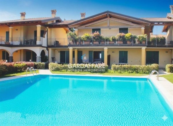 appartamento in vendita a Manerba del Garda in zona Solarolo