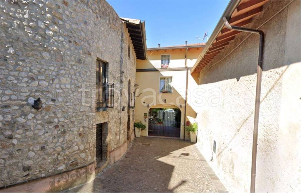 appartamento in vendita a Manerba del Garda in zona Balbiana