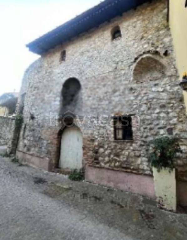 casa indipendente in vendita a Manerba del Garda in zona Balbiana