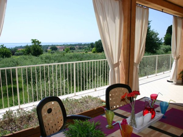 appartamento in vendita a Manerba del Garda in zona Gardoncino