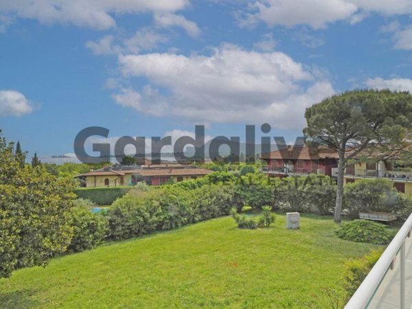 casa indipendente in vendita a Manerba del Garda