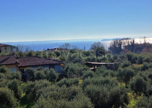 casa indipendente in vendita a Manerba del Garda in zona Montinelle