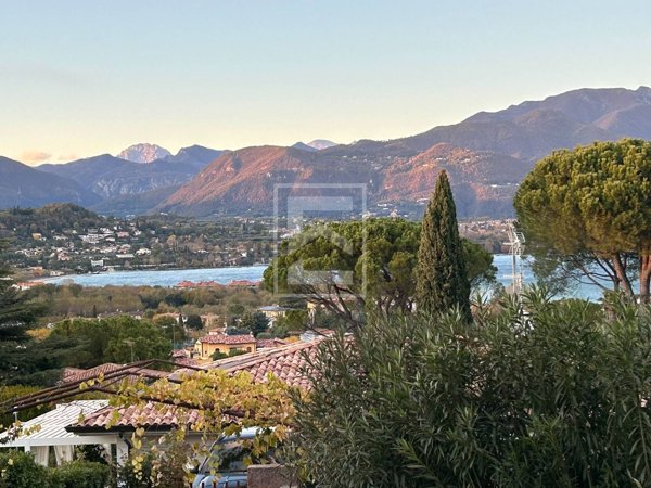 casa indipendente in vendita a Manerba del Garda in zona Montinelle