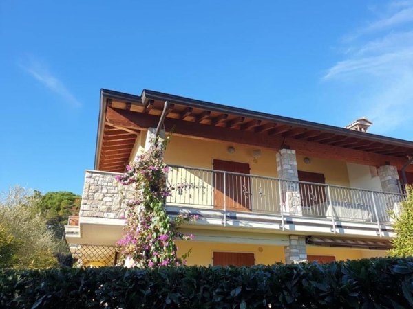 appartamento in vendita a Manerba del Garda in zona Pieve Vecchia