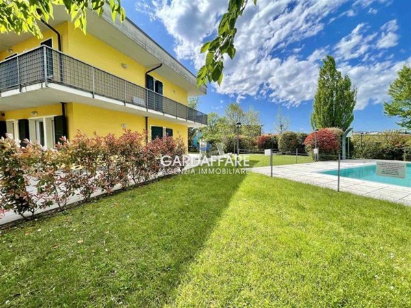 casa indipendente in vendita a Manerba del Garda in zona Balbiana