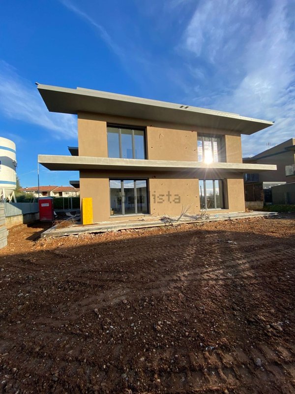 pentavano in vendita a Manerba del Garda