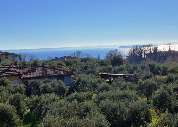 casa indipendente in vendita a Manerba del Garda