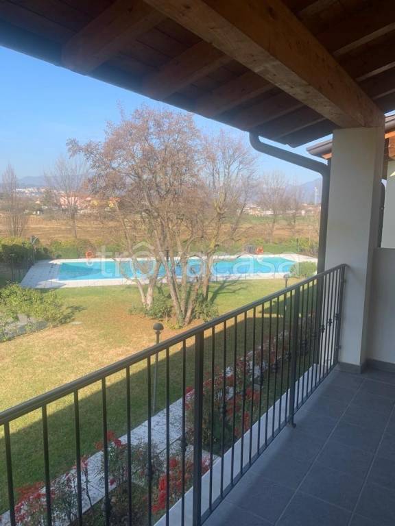 appartamento in vendita a Manerba del Garda in zona Crociale