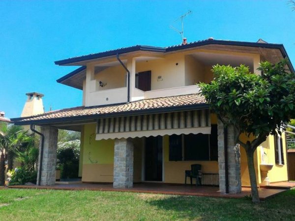 casa indipendente in vendita a Manerba del Garda