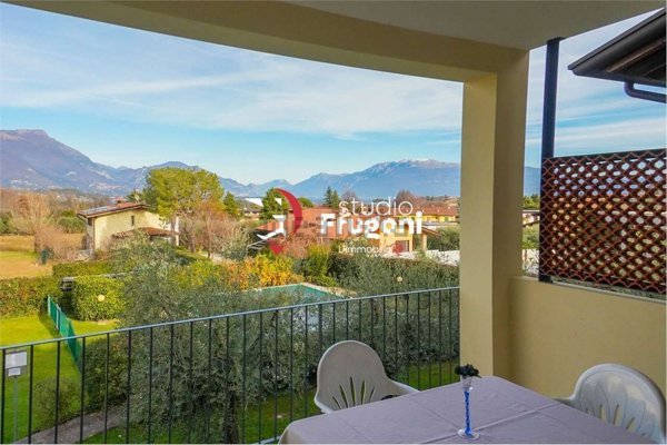 appartamento in vendita a Manerba del Garda in zona Solarolo