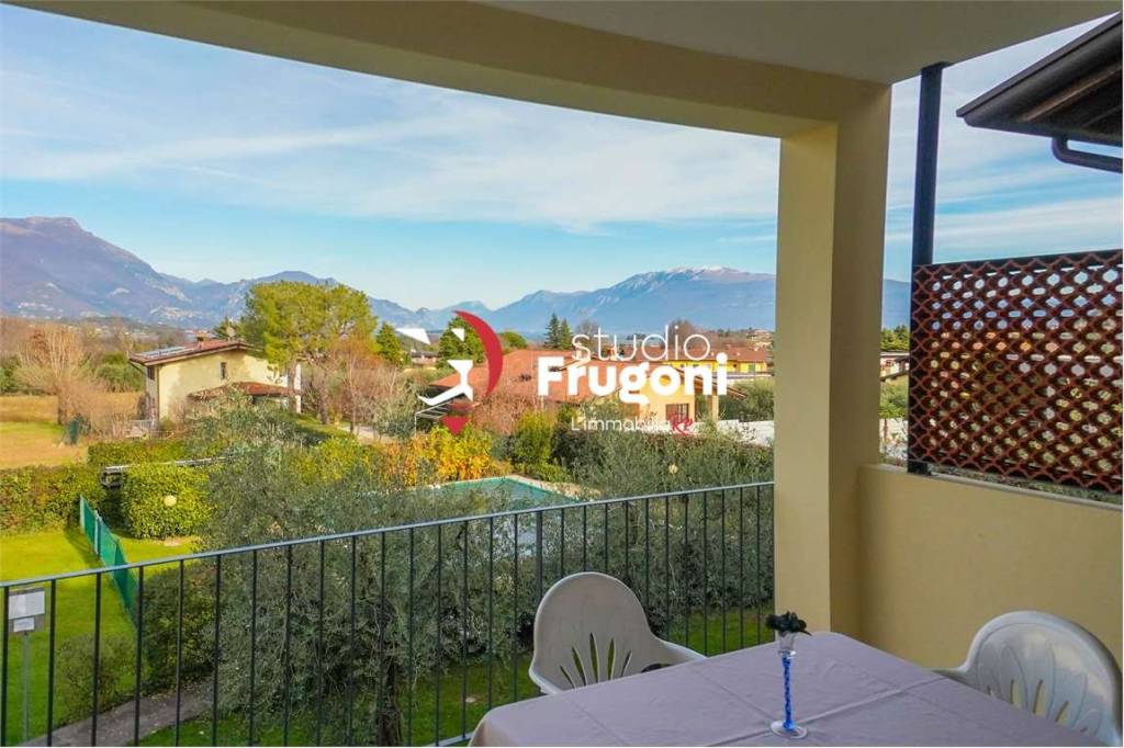 appartamento in vendita a Manerba del Garda in zona Solarolo