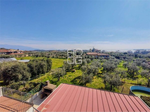 casa indipendente in vendita a Manerba del Garda