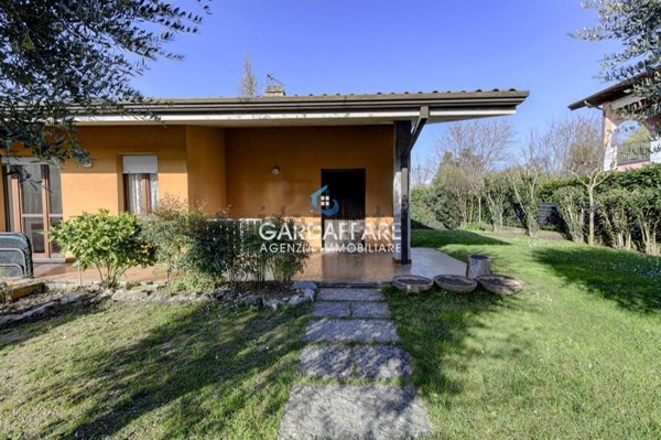 casa indipendente in vendita a Manerba del Garda