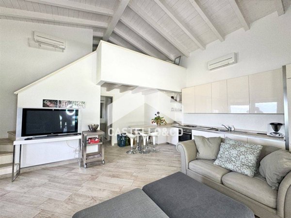 casa indipendente in vendita a Manerba del Garda in zona Montinelle