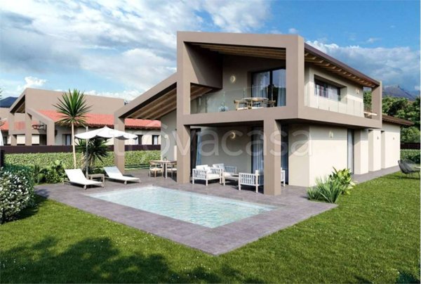 casa indipendente in vendita a Manerba del Garda in zona Solarolo