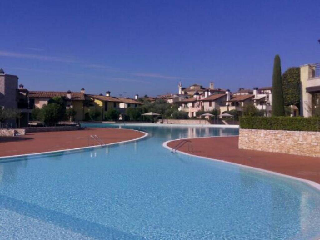 appartamento in vendita a Manerba del Garda in zona Solarolo