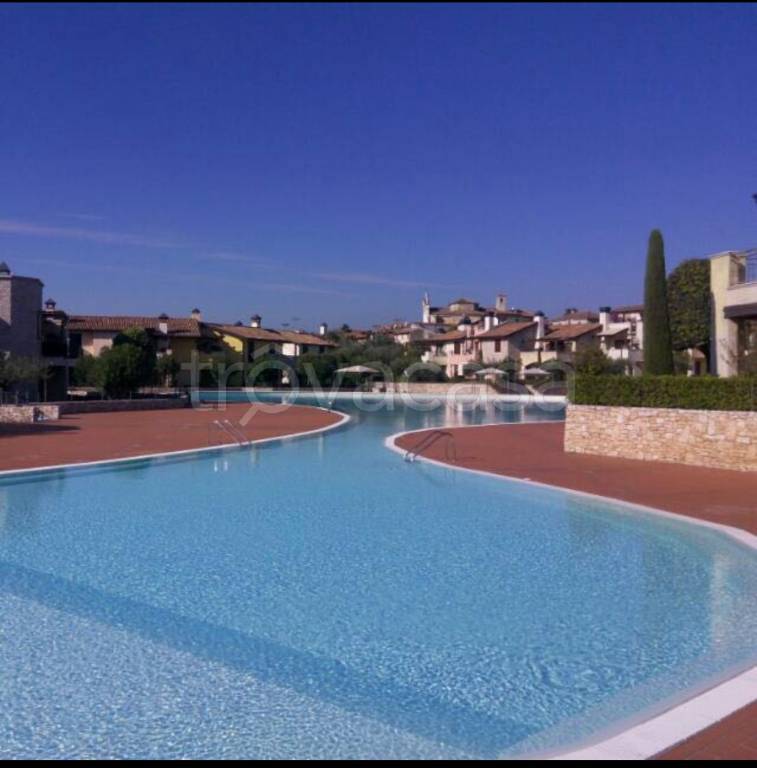 appartamento in vendita a Manerba del Garda in zona Solarolo