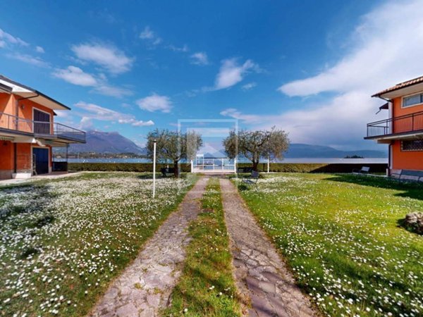 appartamento in vendita a Manerba del Garda in zona Pieve Vecchia