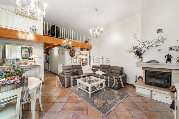 casa indipendente in vendita a Manerba del Garda