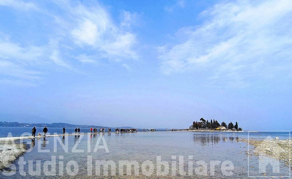 negozio in vendita a Manerba del Garda