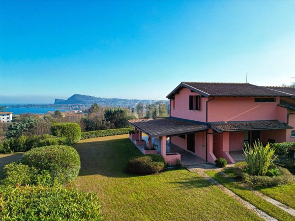 casa indipendente in vendita a Manerba del Garda