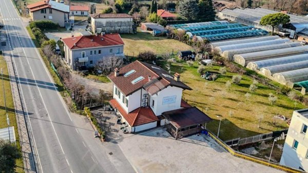 negozio in vendita a Manerba del Garda