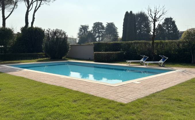 appartamento in vendita a Manerba del Garda in zona Crociale