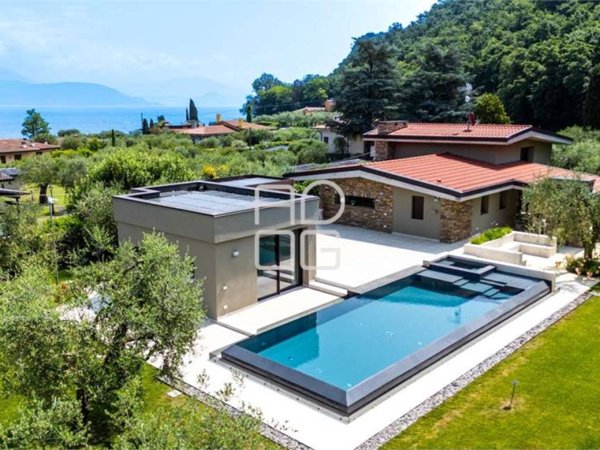 casa indipendente in vendita a Manerba del Garda