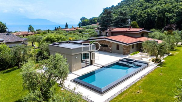 casa indipendente in vendita a Manerba del Garda