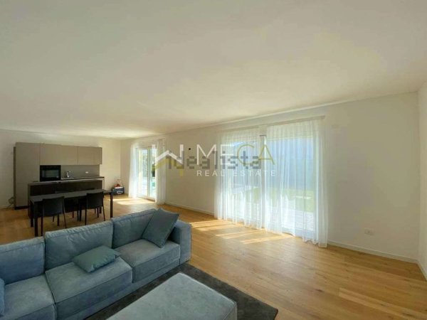 casa indipendente in vendita a Manerba del Garda