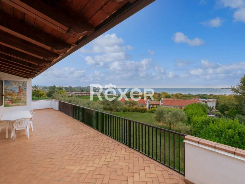 appartamento in vendita a Manerba del Garda in zona Pieve Vecchia