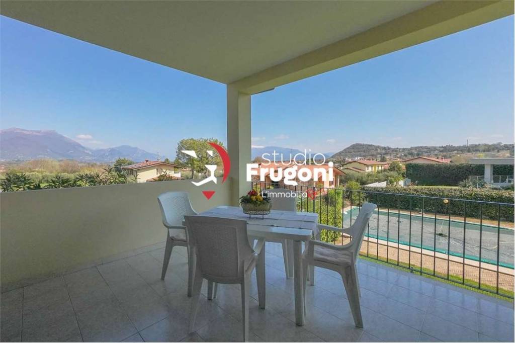 appartamento in vendita a Manerba del Garda in zona Solarolo