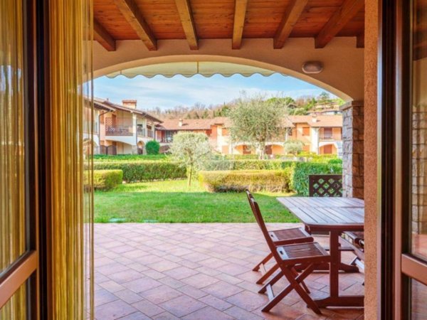 appartamento in vendita a Manerba del Garda in zona Pieve Vecchia