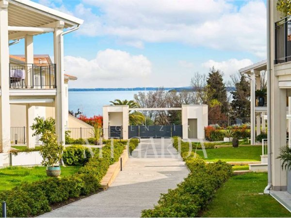 appartamento in vendita a Manerba del Garda in zona Gardoncino