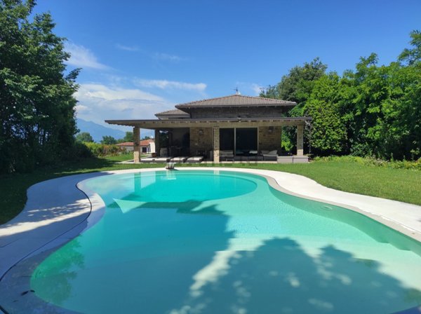 casa indipendente in vendita a Manerba del Garda